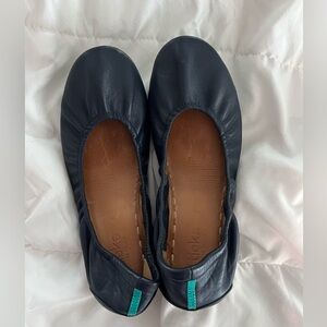 Tieks in California Navy, size 9